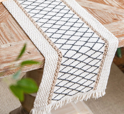 Patchwork Burlap Table Runner,Bohemian Modern Farmhouse Country Woven Cotton Crochet,Wedding Christmas Dinner Table Decoration